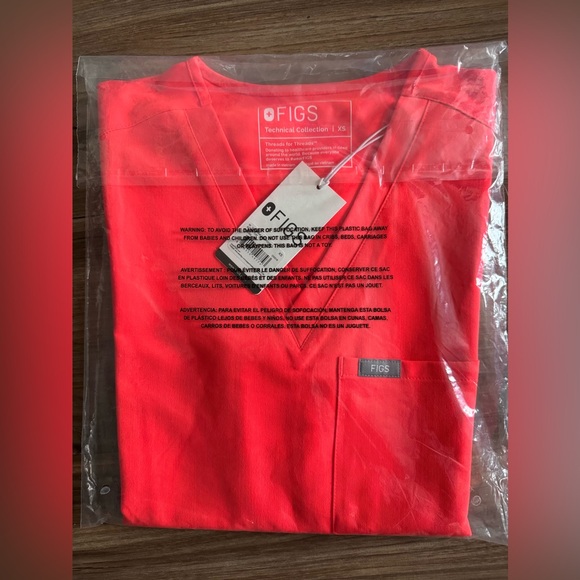 NWT: Figs Scrub Set 🔥🔥Firey Coral🔥🔥XXS-P - Picture 3 of 3